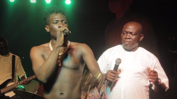 BellaNaija - Terry Apala rocks the Stage with Musiliu Haruna Ishola at Industry Nite | See Photos