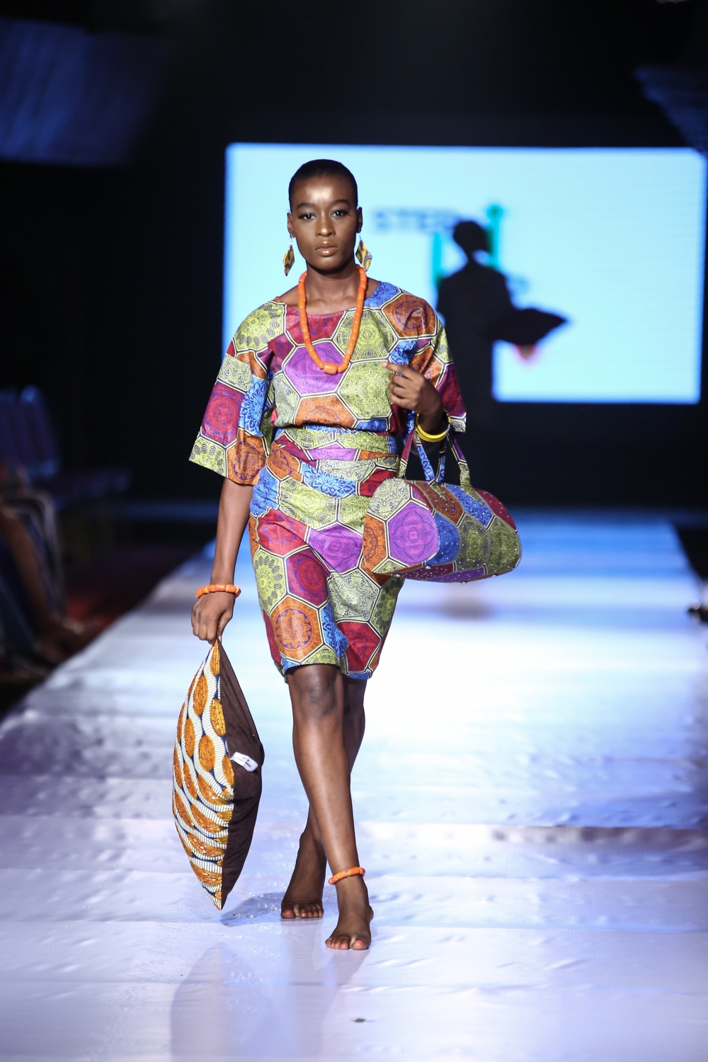 Designer Mmakamba showcased her recent collection for Day 1 of Africa Fashion Week Nigeria 2017. From the fringe to the low neckline pieces, Mmakamba definitely has a lot to offer the contemporary woman. Check it out!