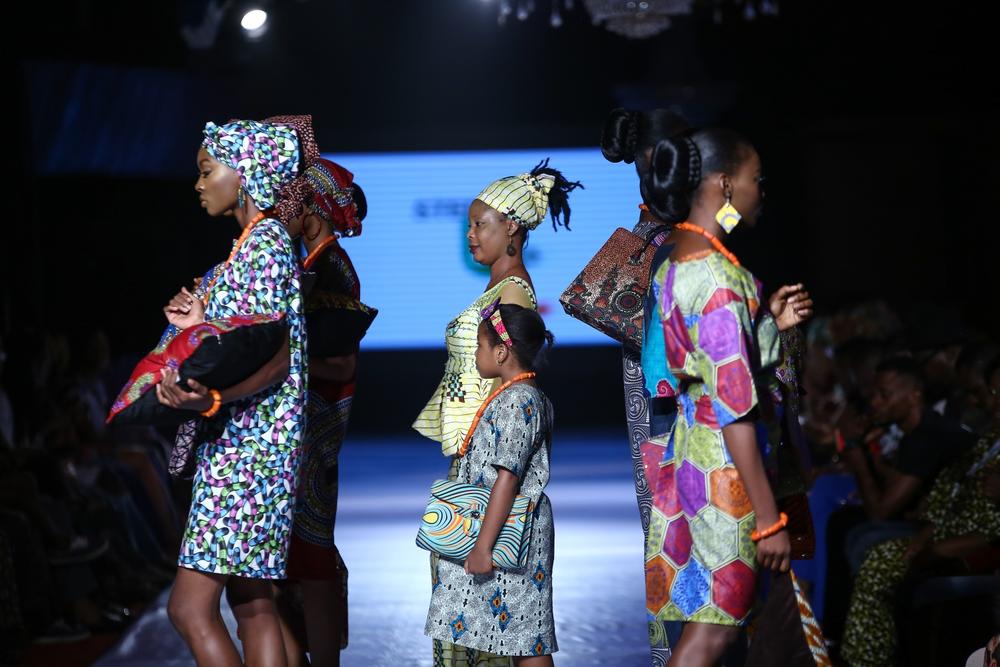 Designer Mmakamba showcased her recent collection for Day 1 of Africa Fashion Week Nigeria 2017. From the fringe to the low neckline pieces, Mmakamba definitely has a lot to offer the contemporary woman. Check it out!