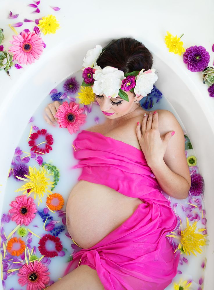  BN Living Trends Milk Bath Maternity Photoshoots 