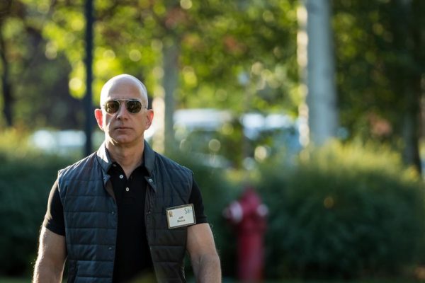 Richest Man Jeff Bezos' wealth keeps Climbing, reaches record $141 Billion | BellaNaija