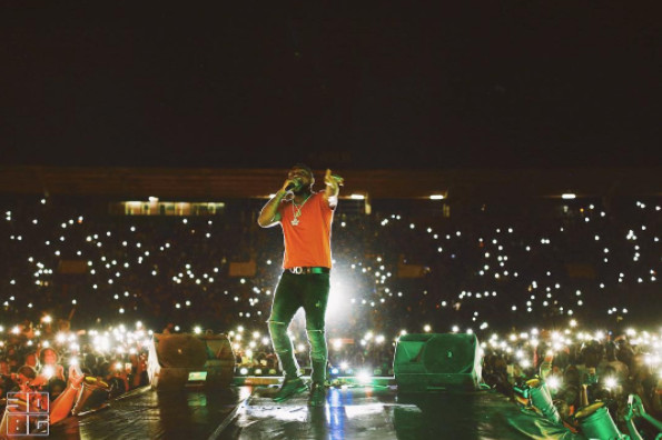 Watch fans Sing Along to Davido's "Dami Duro," "If" and "Fall" in Mali