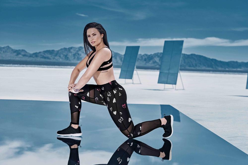 Demi Lovato is serving #BodyGoals in Fabletics new Collection Photos