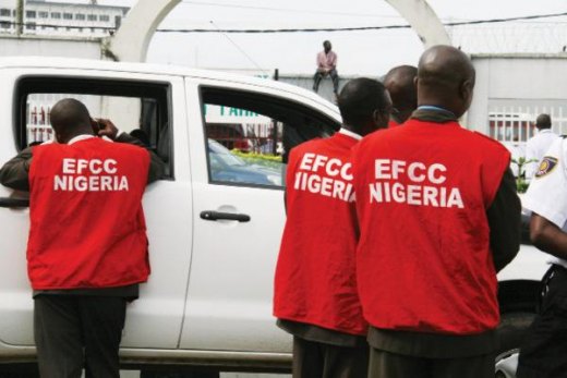BellaNaija - Stolen funds totaling N553m recovered from Politicians - EFCC Official
