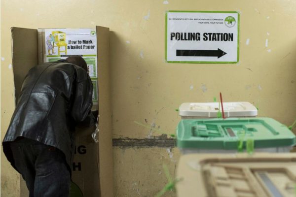 Kenyans troop to Polling Stations to Vote new President - BellaNaija