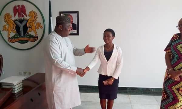 Enugu Governor Ifeanyi Ugwuanyi offers Girl who bagged all A's in her WAEC Scholarship - BellaNaija