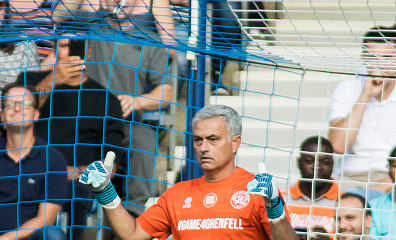 Jose Mourinho, Mo Farah, David James star in #Game4Grenfell charity match to honour London Tower victims