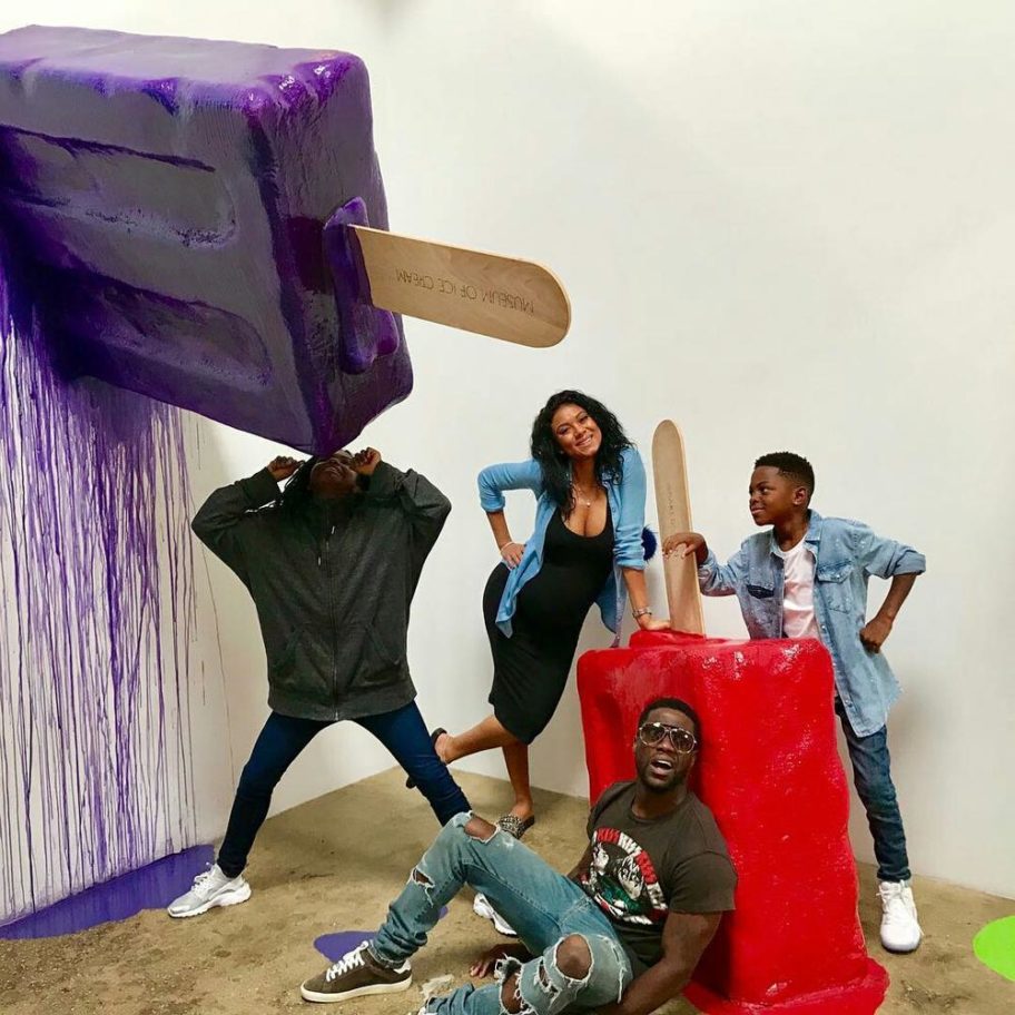The Only Ones That Matter Says Kevin Hart As He Poses With Family The Only Ones That Matter Says Kevin Hart As He Poses With Family