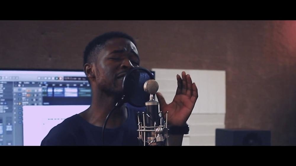 WATCH Johnny Drille & Friends perform acoustic version of "Romeo