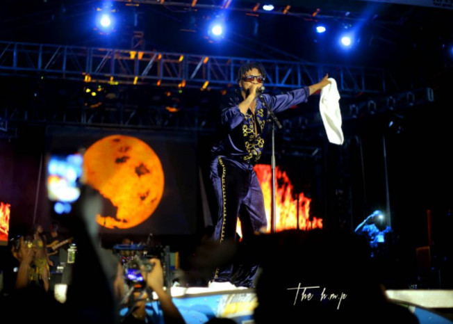 BellaNaija - #TheRuntownExperience: Singer performs to sold-out crowd in Rwanda