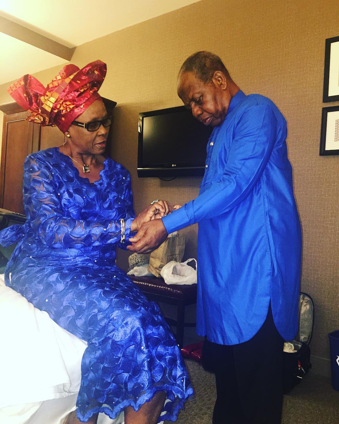 Nigerian Comedian Foxy P's parents are real "Relationship Goals" ?