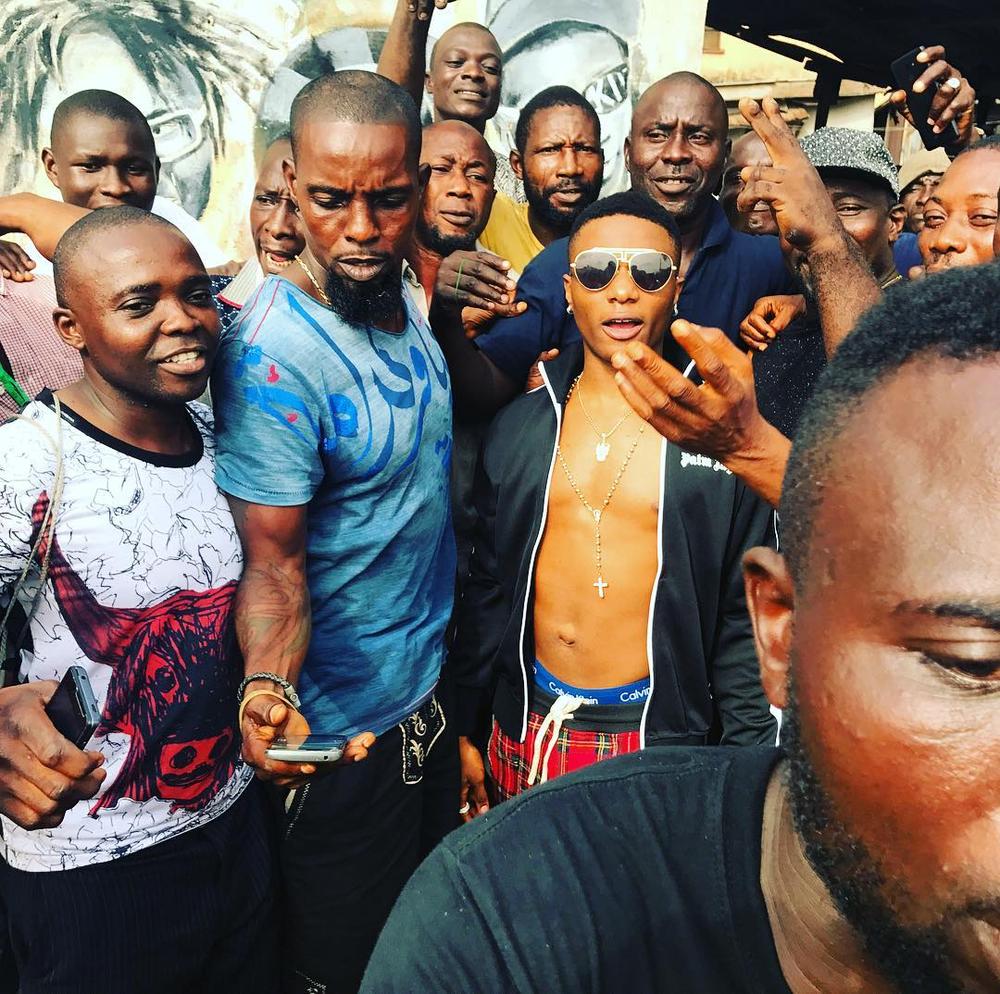Ojuelegba Breed! Wizkid visits those who know his story ?