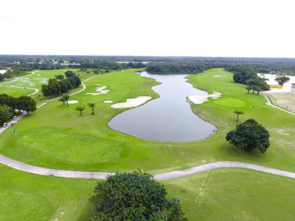 Lakowe lakes Golf & Country Estate 