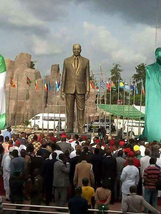 Okorocha unveils Giant Statue of Jacob Zuma in Owerri - BellaNaija