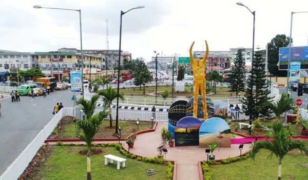 Lagos State unveils Statue in honour of Fela in Ikeja - BellaNaija