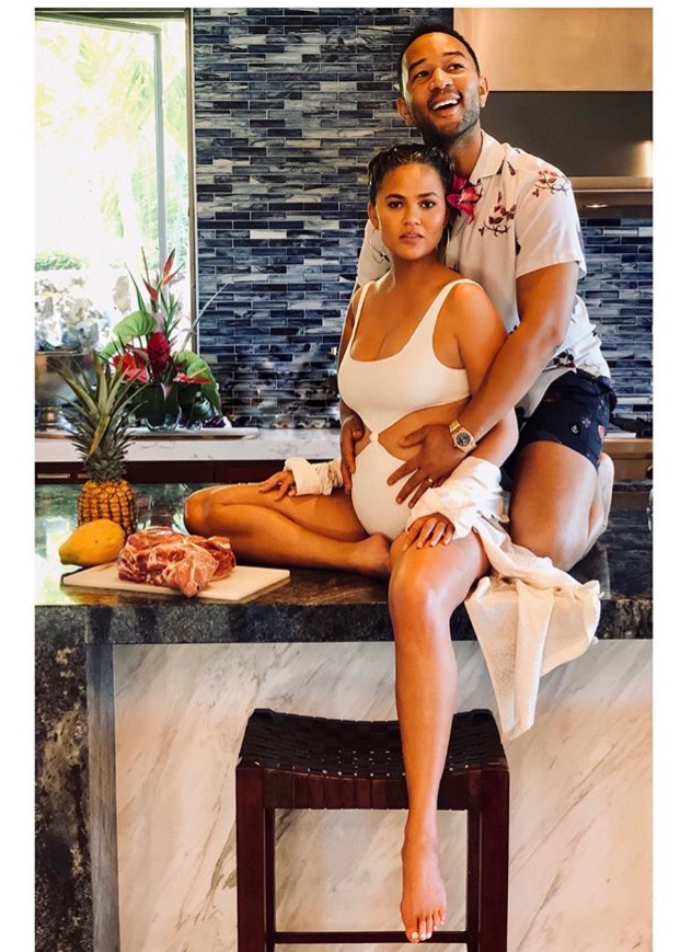 See Chrissy Teigen flaunt her baby bump alongside her hubby John Legend!, EntertainmentSA News South Africa