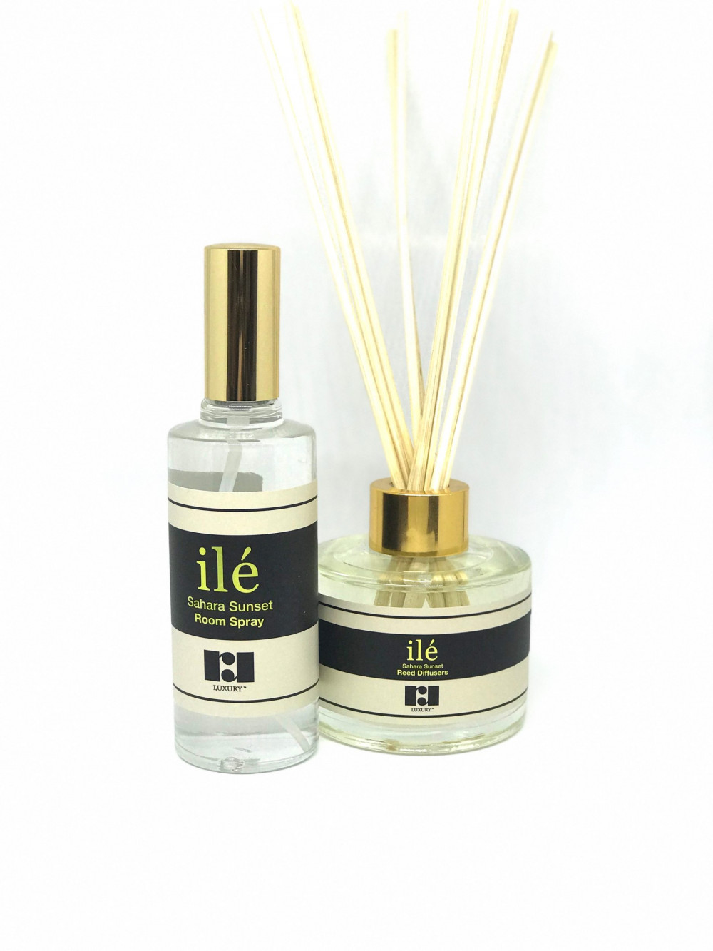 R&R's New Home Fragrance Line is Perfect for Christmas and Beyond