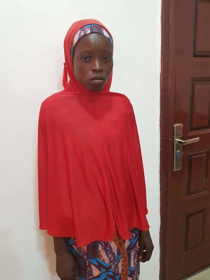 Nigerian Army rescues Chibok Girl - BellaNaija