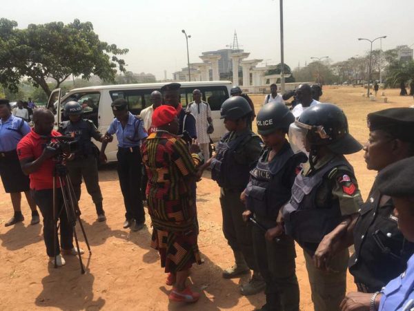 Nigeria Police arrests Oby Ezekwesili - BellaNaija