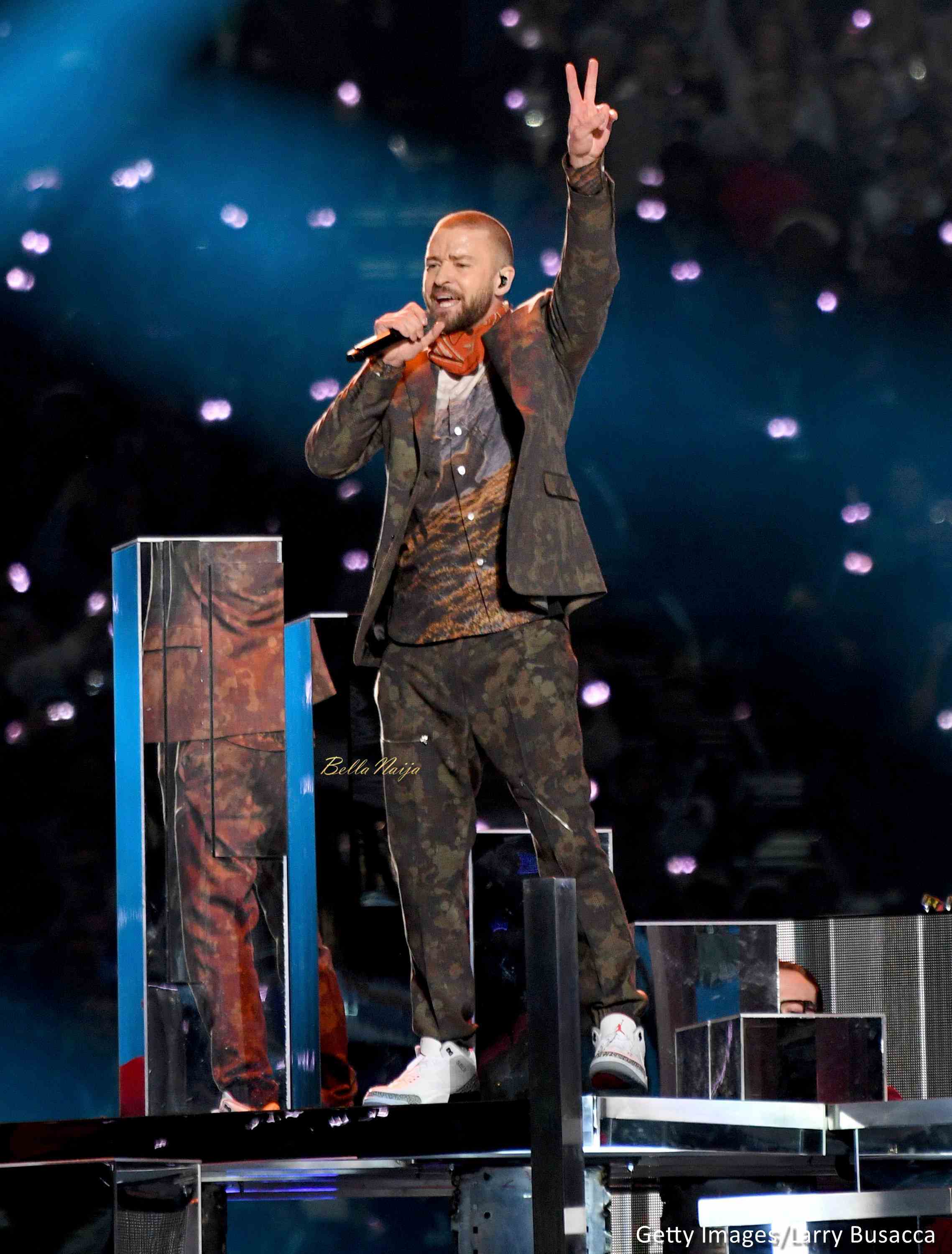 Justin Timberlake performs duet with Prince hologram at the Super Bowl halftime Show and the Internet is having none of that