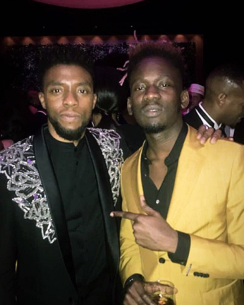 Detty Boy to the World! Mr Eazi joins Diddy, Chadwick Boseman, Lupita Nyong'o at Vanity Fair/Apple Music #Oscars Dinner