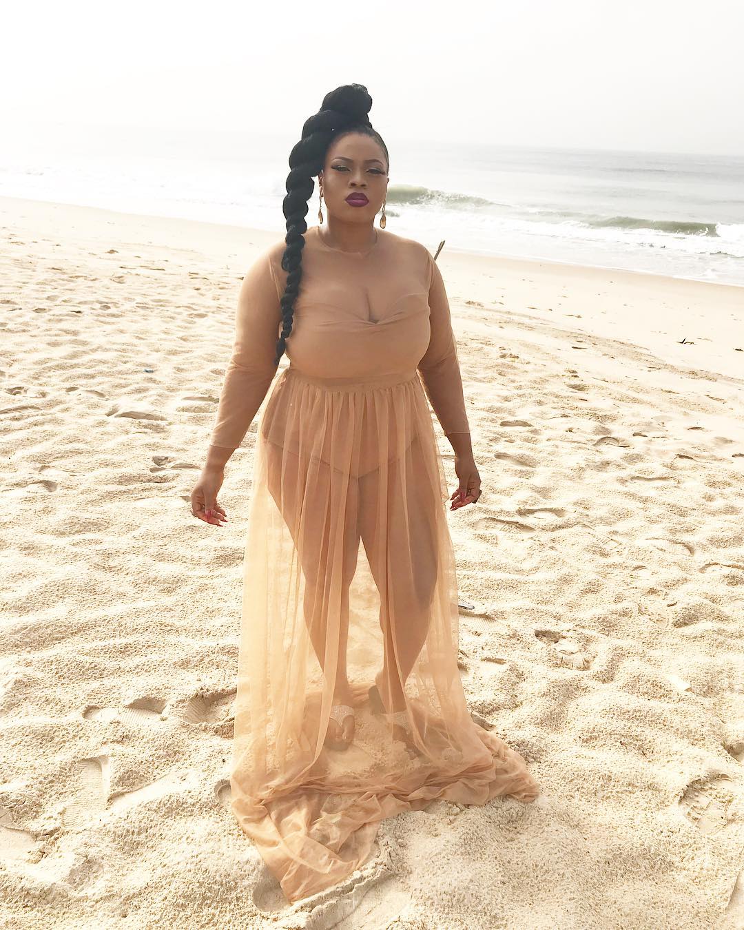 Immaculate Dache gives us Beach Vibes on Set of New Music Video