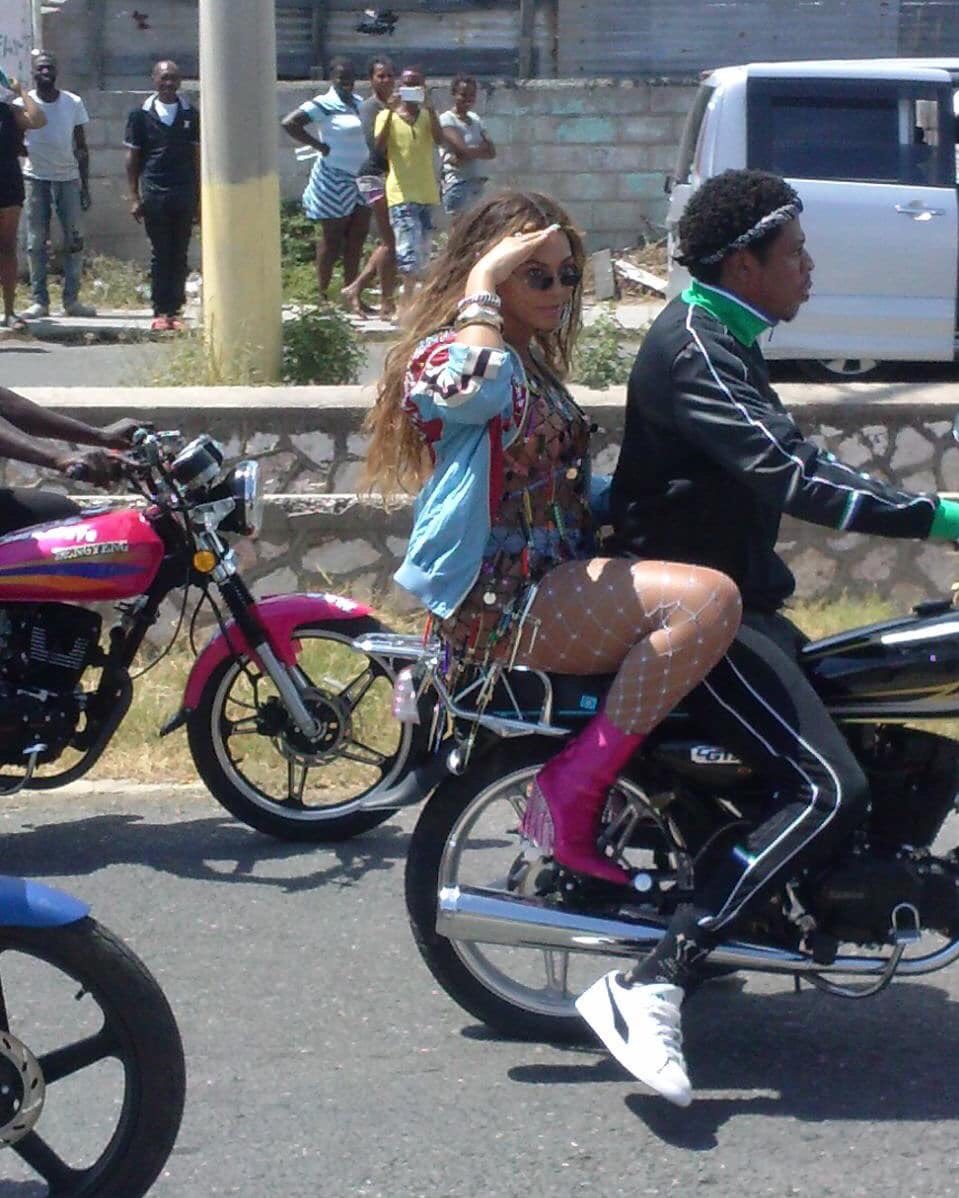 On the Run! Beyoncé and JAY-Z seen cruising on a Motorcycle in Jamaica - BellaNaija