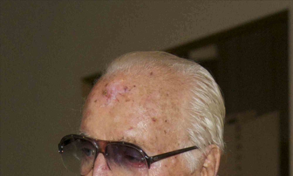 Fashion Icon Hubert de Givenchy dies at 91 | BellaNaija