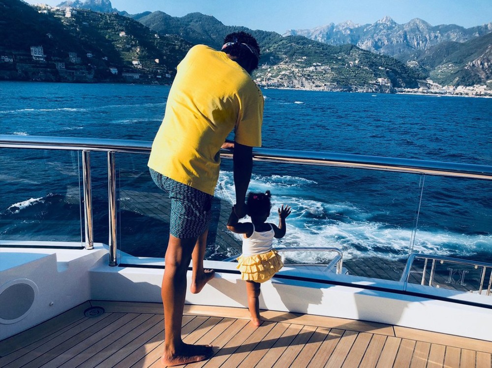 Beyoncé Shares Photos Of Sir & Rumi Carter From Family Vacation