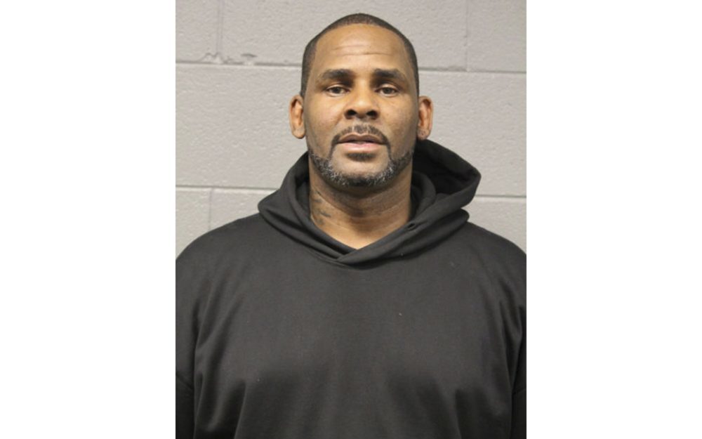 R. Kelly's alleged third sex tape Surfaces - BellaNaija