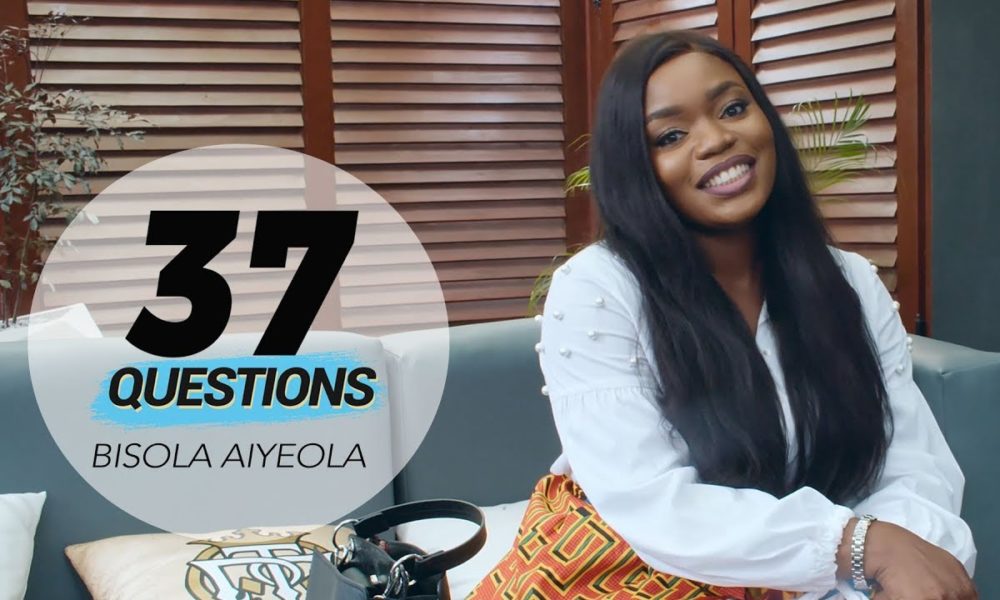 Вопрос обои. 37 questions. David igwe. Рене эзе. Mono okojie.