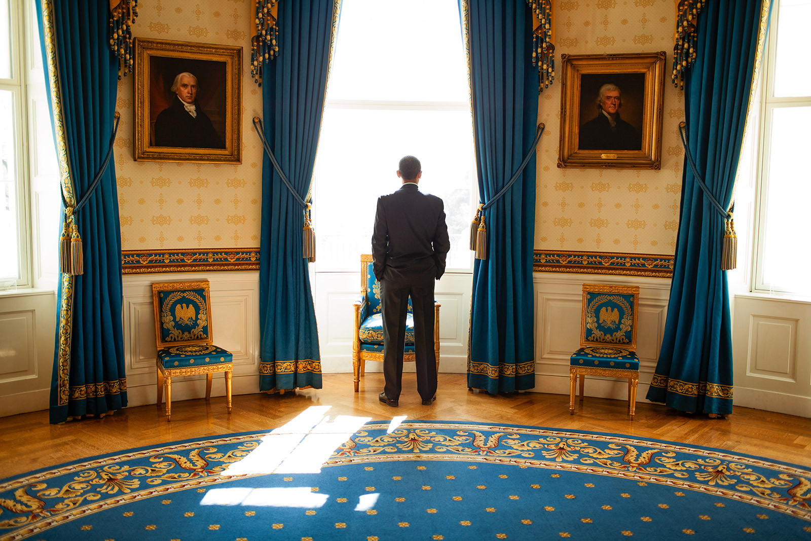 Check out these never-before-seen photos of the Obamas just released