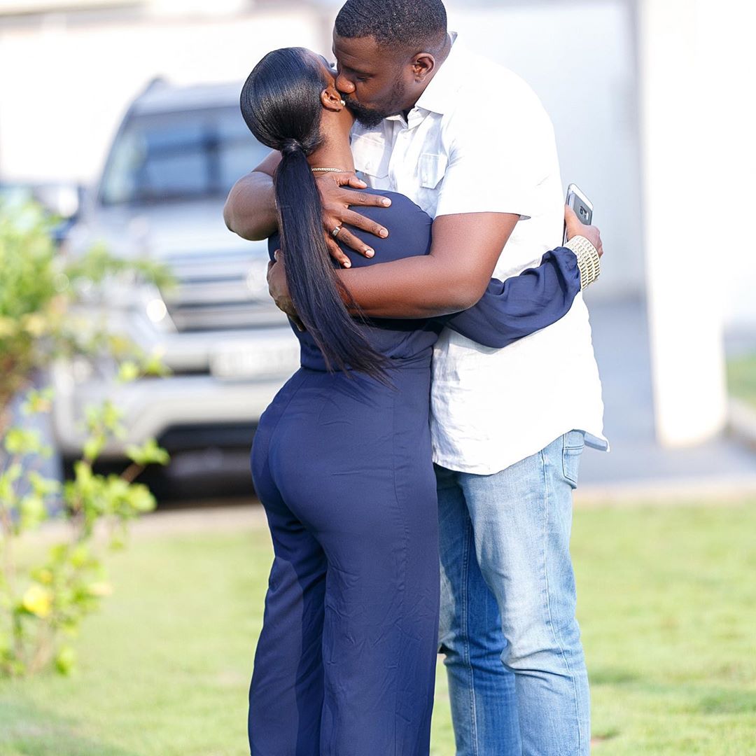 John Dumelo 2