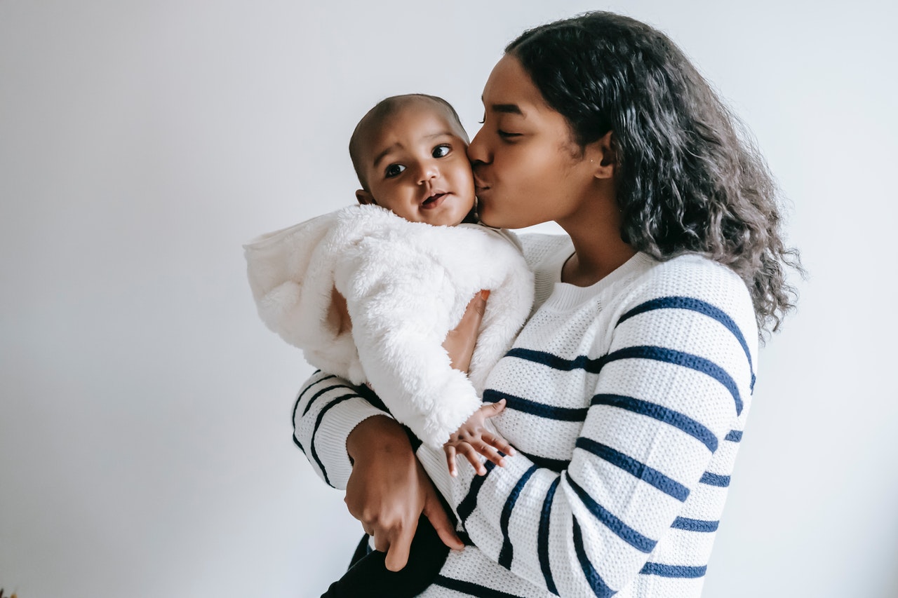 A new mother needs emotional support. Here's how you can help | HealthShots