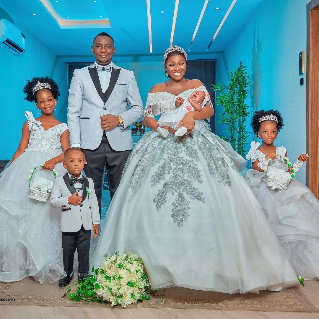 Chacha Eke Faani Celebrates 8th Wedding Anniversary with Cute Family  Portraits? | BellaNaija