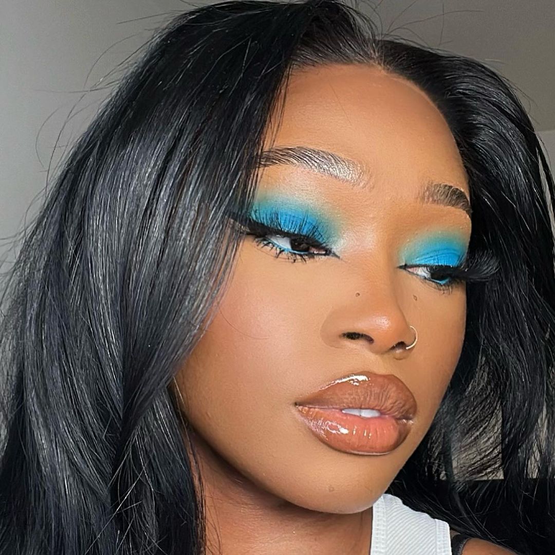 Makeup Tutorial: Here's how to Achieve Bomb Blue Smokey Eyes - Thanks ...