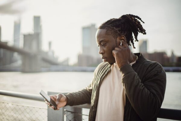 Adesewa Greg-Ighodaro: Here’s How to Avoid Falling into Social Media Temptations