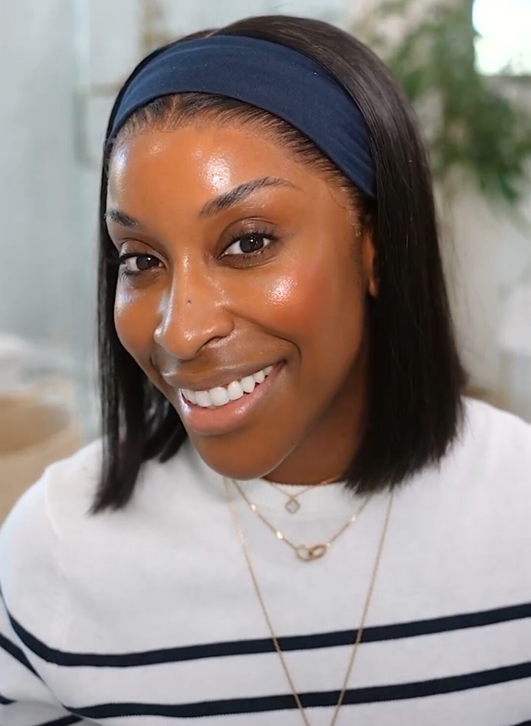 Check Out This 5-Minute Dewy Makeup Tutorial For Masking Hyperpigmentation | WATCH