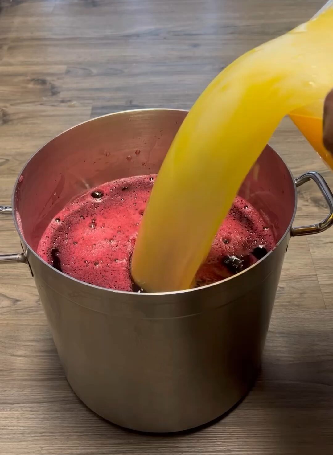 DIY Organic Beverage: How To Make Zobo Drink In Large Quantities At Home | WATCH