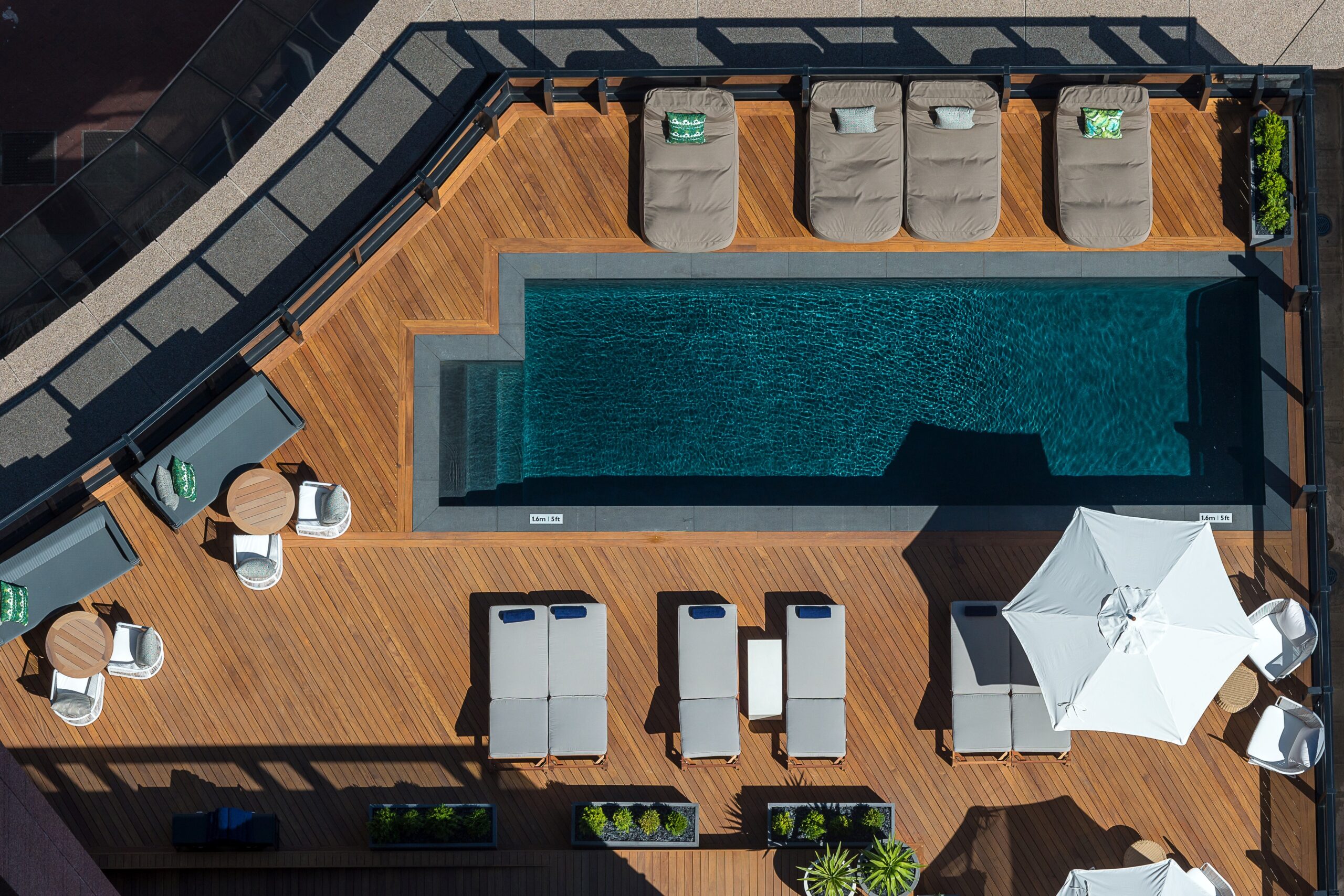 Swimming Pool - Pullman Capetown