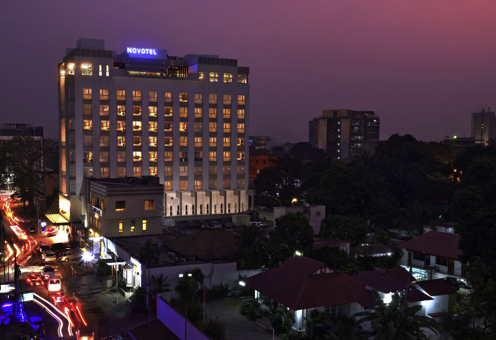 Vue de nuit - Novotel Kinsasha La Gombe