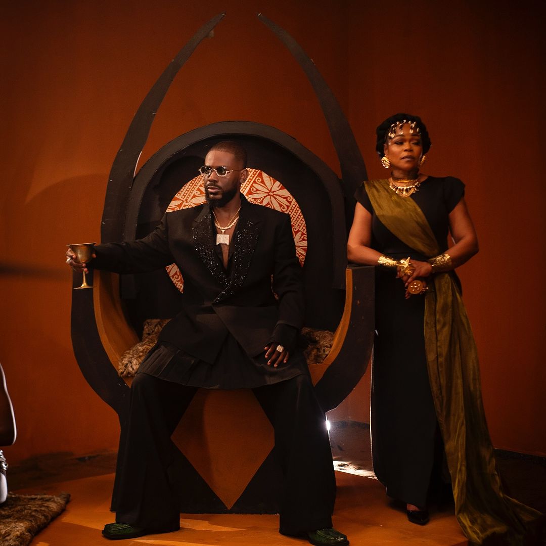 Adekunle Gold & Shaffy Bello Light Up “Rodo” Music Video