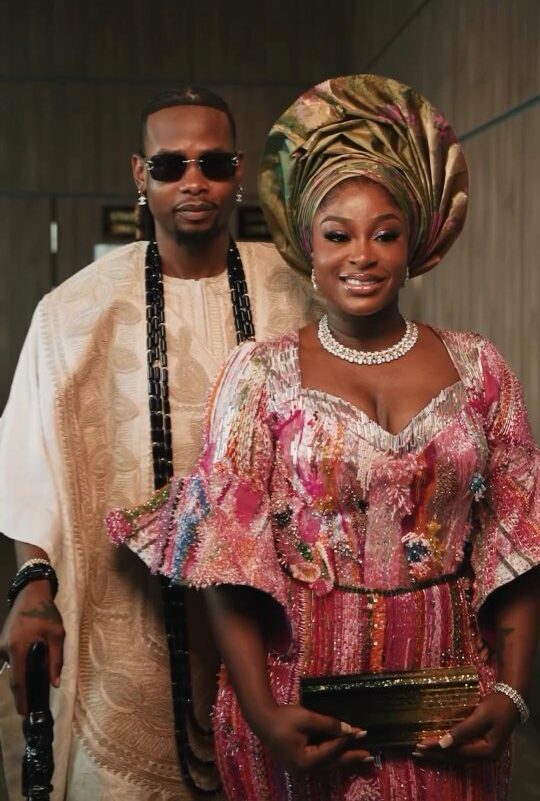 Couple attire for traditional wedding 2025
