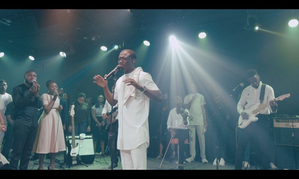 Theophilus Sunday’s “Delay” is a Reflection on God’s Timing | Watch the Visuals