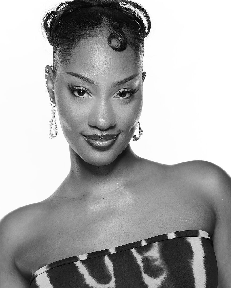 Tems’ Face Card and Star Power Lit Up Jay-Z & Beyoncé’s Gold Party ...