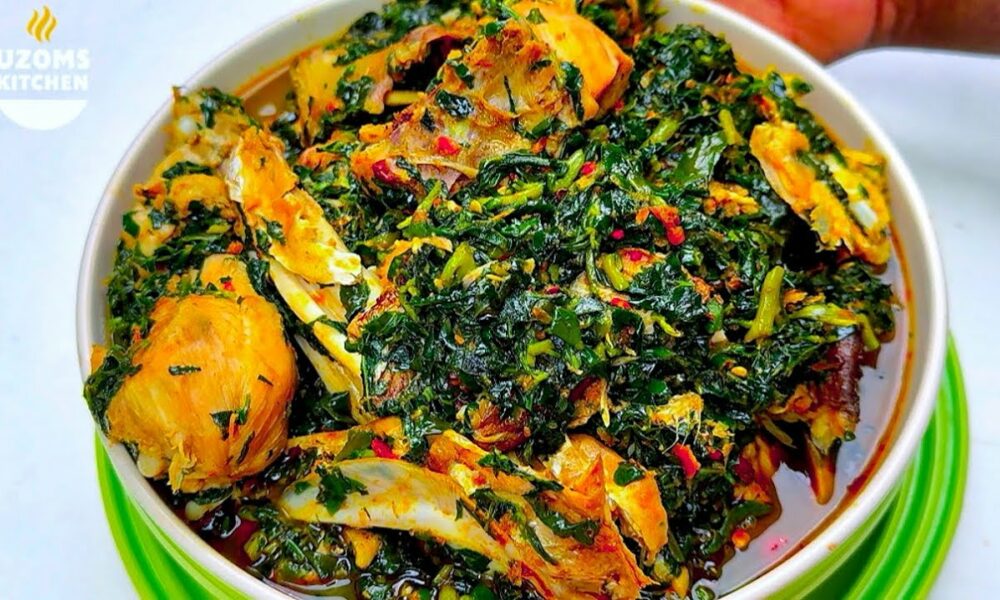 This Uzoms Kitchen vegetable soup recipe goes well with swallow or rice
