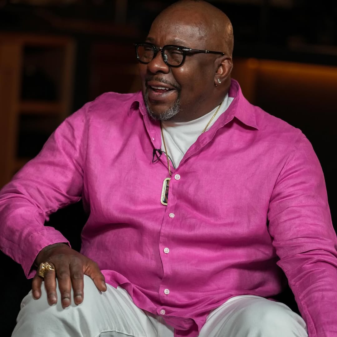 Bobby Brown’s Spirit Tunnel Dance Is the Only Thing We’re Replaying Right Now