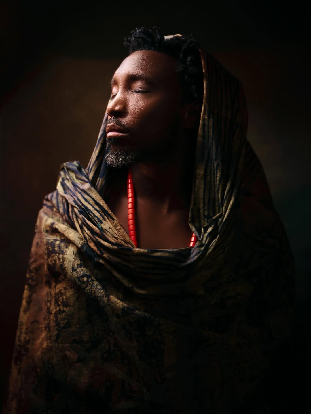 Timi Dakolo’s New Video Reminds Us That “Nothing Dey Spoil for God Hand”