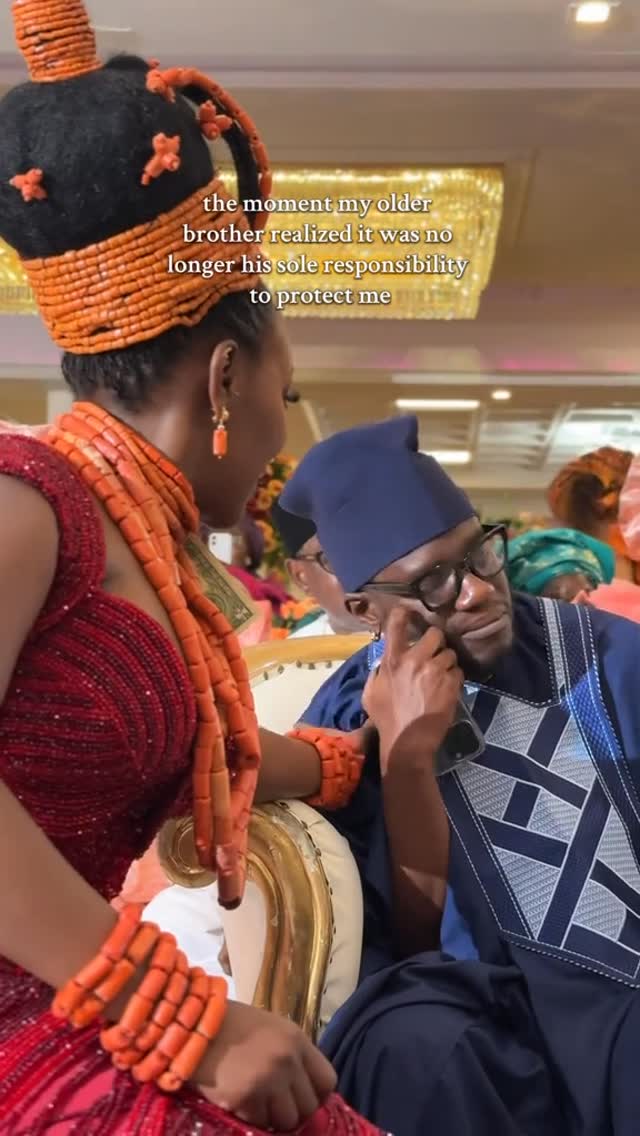 Pure Sibling Love! This Brother’s Reaction to His Sister’s Wedding Will Melt Your Heart