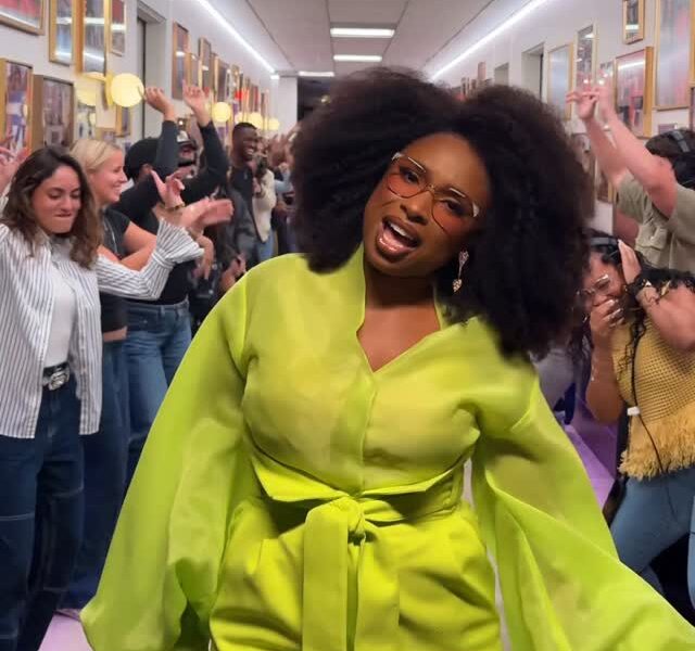 Jennifer Hudson Electrifies in Neon, Sets New Style Trend!